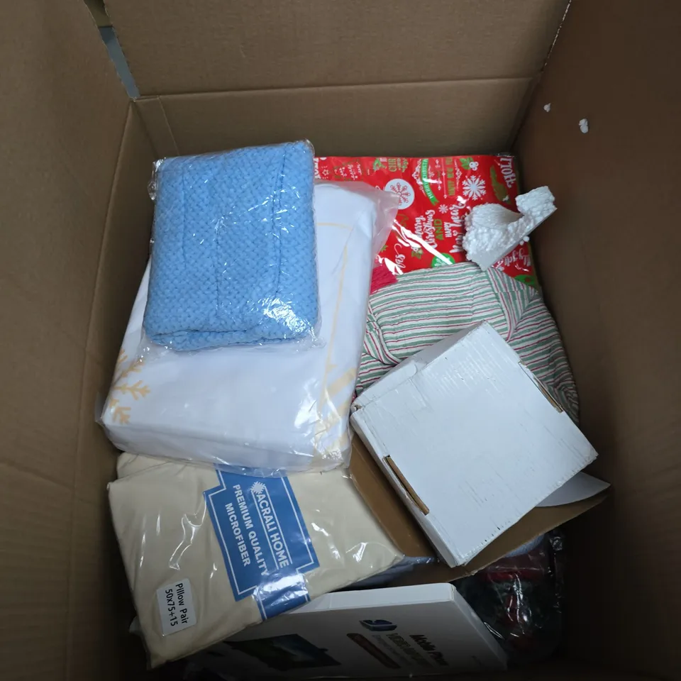 BOX OF APPROXIMATELY 12 ASSORTED ITEMS TO INCLUDE: EXTENSION BAR AND DUVET SET