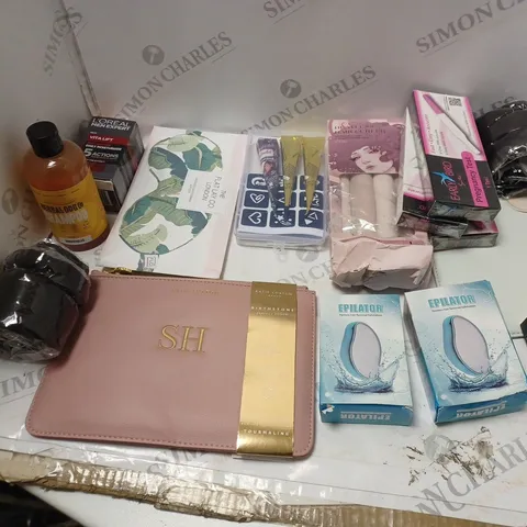 BOX OF ASSORTED COSMETIC ITEMS TOO INCLIDE WASH BAGS , FACE CREAM AND SHAMPOO