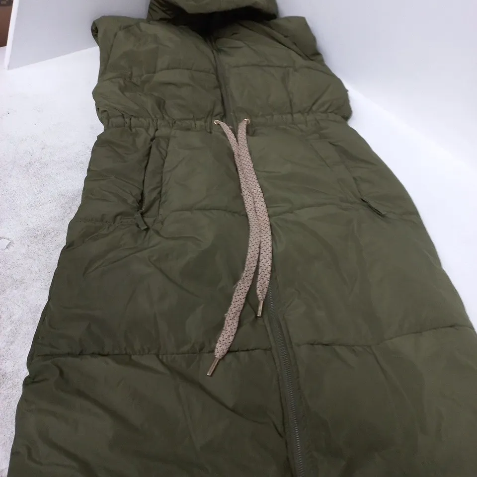 SAINT TROPEZ WOMEN'S PADDED SLEEVELESS HOODED COAT – OLIVE GREEN, UK SIZE M
