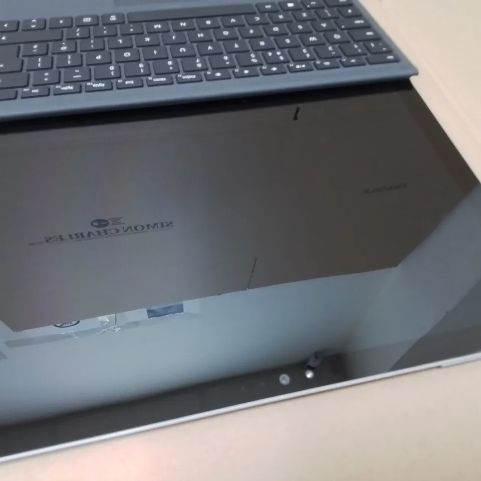 UNBOXED MICROSOFT SURFACE PRO 4 128GB WITH DETACHABLE KEYBOARD