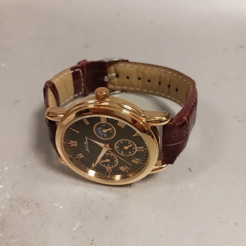 MENS LA BANUS WATCH – GOLD COLOUR CASE – LEATHER STRAP