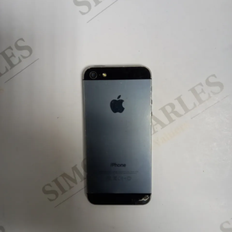 APPLE IPHONE 5 (A1429) 