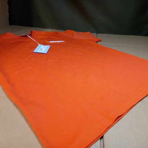 THROW BACK ORANGE/SLOGAN T-SHIRT - MEDIUM