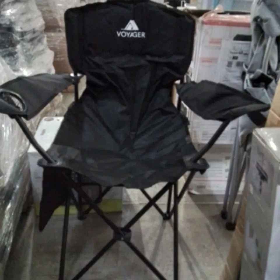 VOYAGER CAMPING CHAIR WITH CUP HOLDERS AND SIDE POCKETS 