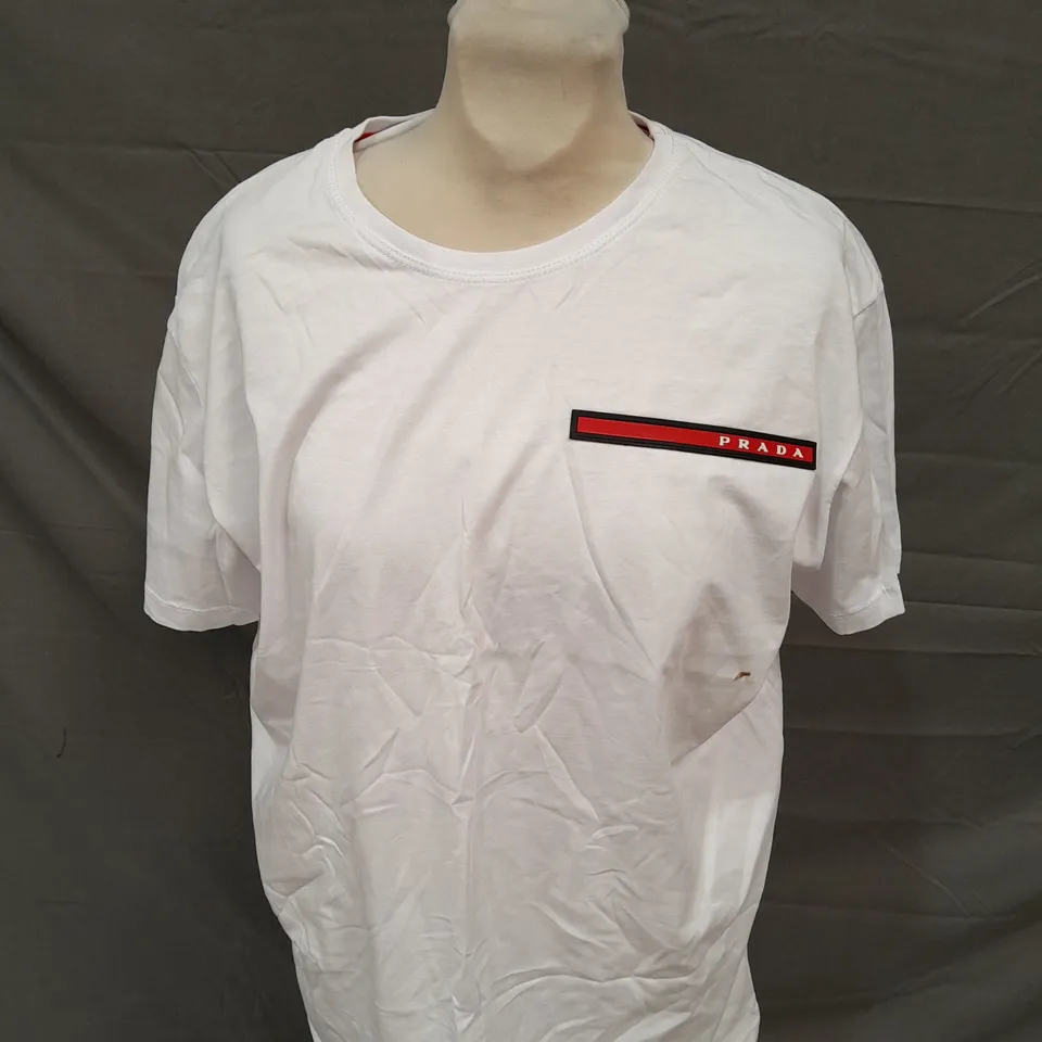 WHITE PRADA T-SHIRT SIZE L