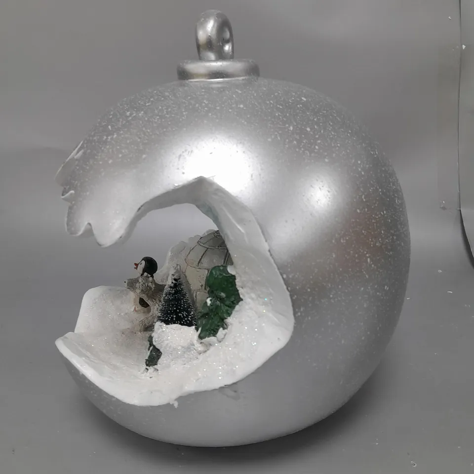 SANTA EXPRESS CHRISTMAS DETAILED BAUBLE DECORATION