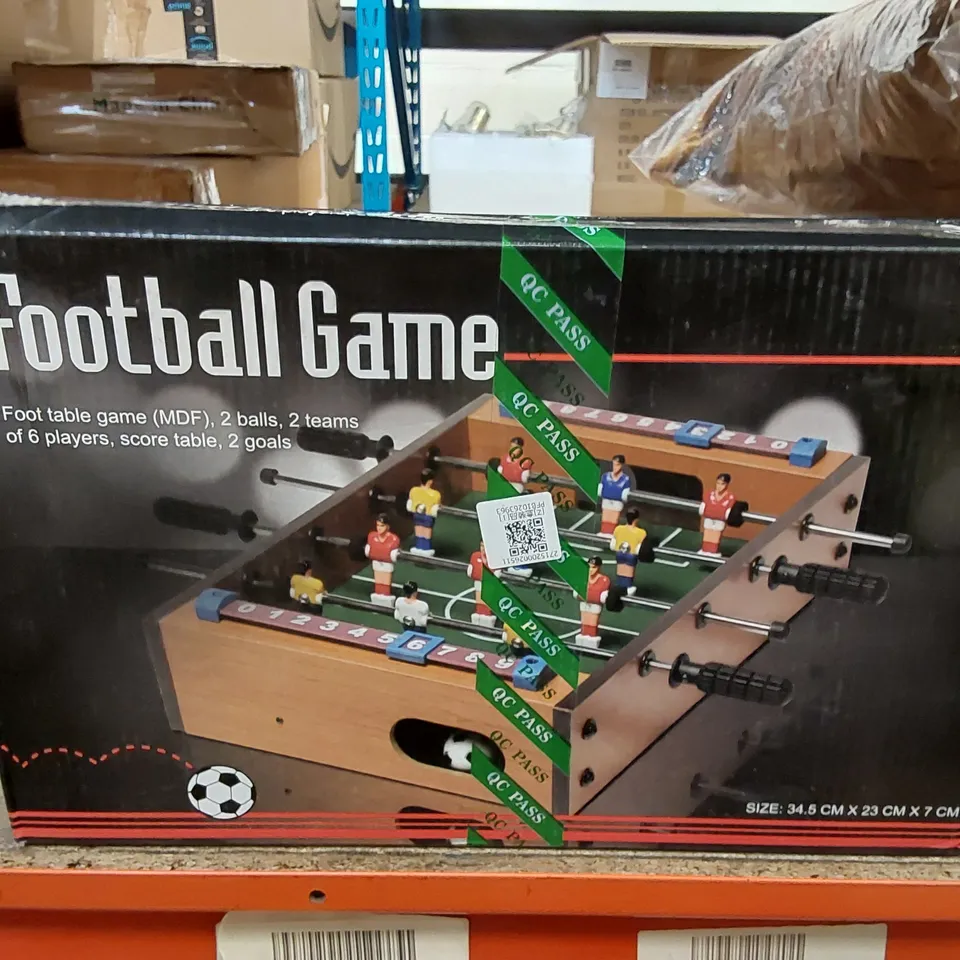 BOXED KEEN SO TABLE FOOTBALL SET - 34.5 X 23 X 7CM (1 BOX)