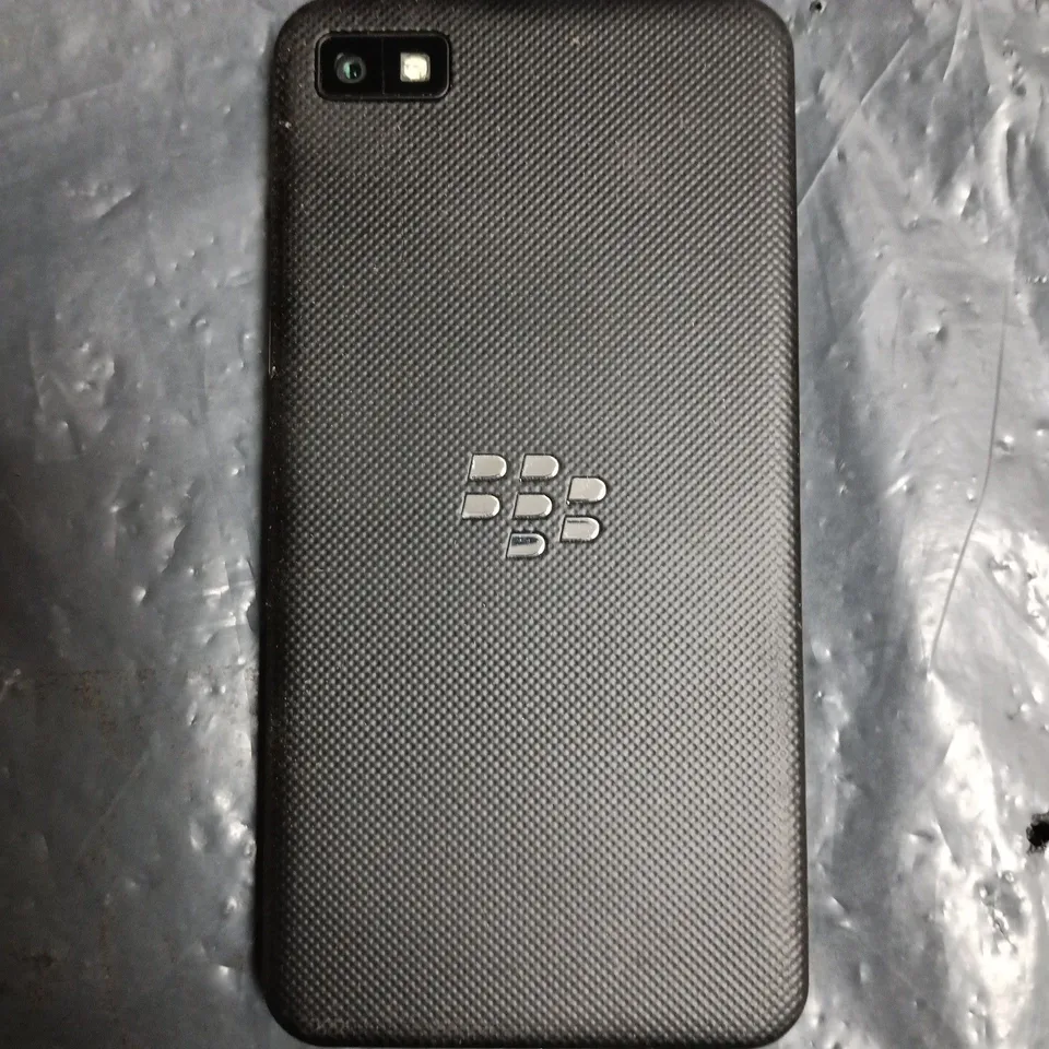 BLACKBERRY Z10 STL100-2 MOBILE PHONE