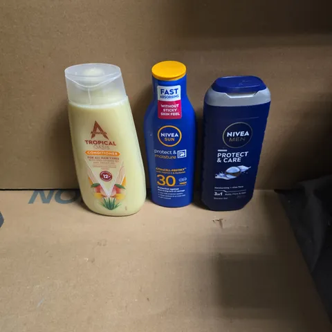 APPROXIMATELY 15 ASSORTED HEALTH & BEAUTY PRODUCTS TO INCLUDE NIVEA MEN 3 IN 1, NIVEA SUN SUN SCREEN, TROPICAL OASIS CONDITIONER ETC - COLLECTION ONLY