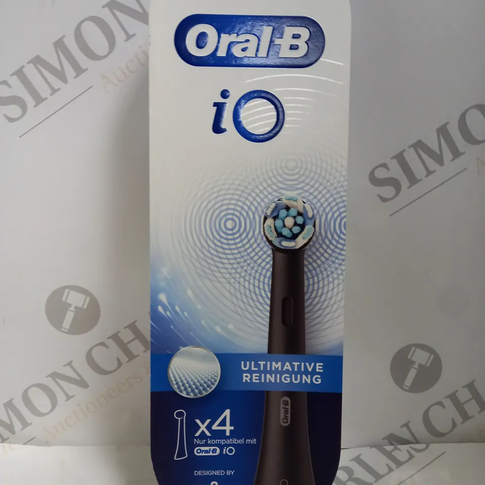 BOXED ORAL-B IO ULTIMATE CLEAN BRUSH HEADS (PACK OF 4) - BLACK