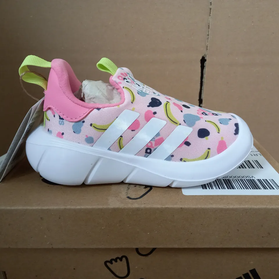 BOXED GIRLS MONOFIT TRAINERS IN LIGHT PINK - KIDS SIZE 6