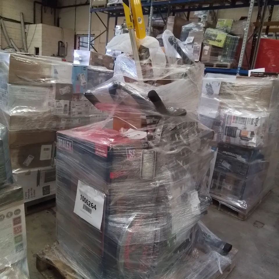 PALLET TO CONTAIN APPROXIMATELY  ASSORTED ELECTRONIC GOODS & PRODUCTS. INCLUDES