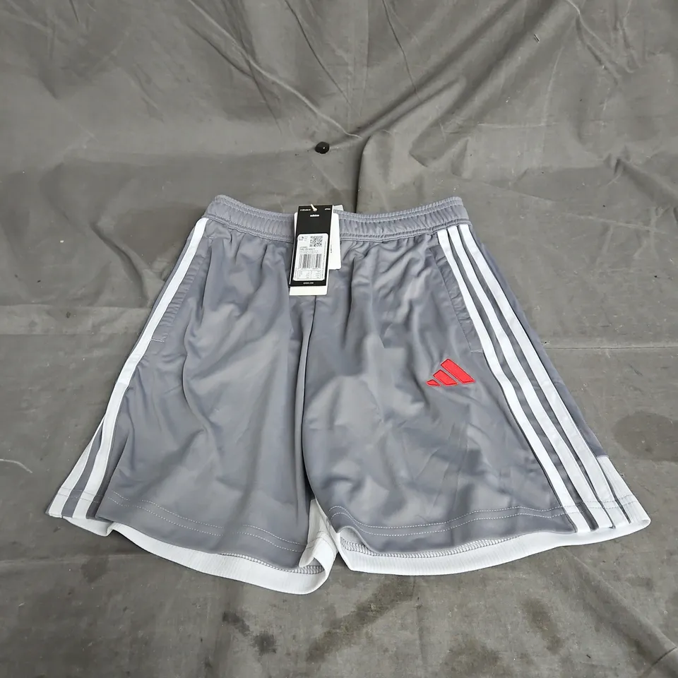 ADIDAS YOUTH TIRO SHORT IN GREY/RED/WHITE SIZE 13-14YRS