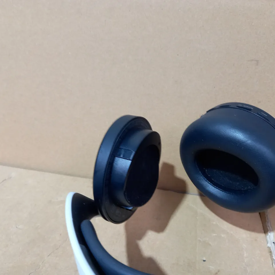 PLAYSTATION 3D PULSE WIRELESS HEADSET