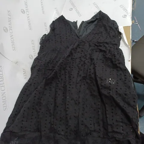 BLACK MINI DRESS WITH SHORTS