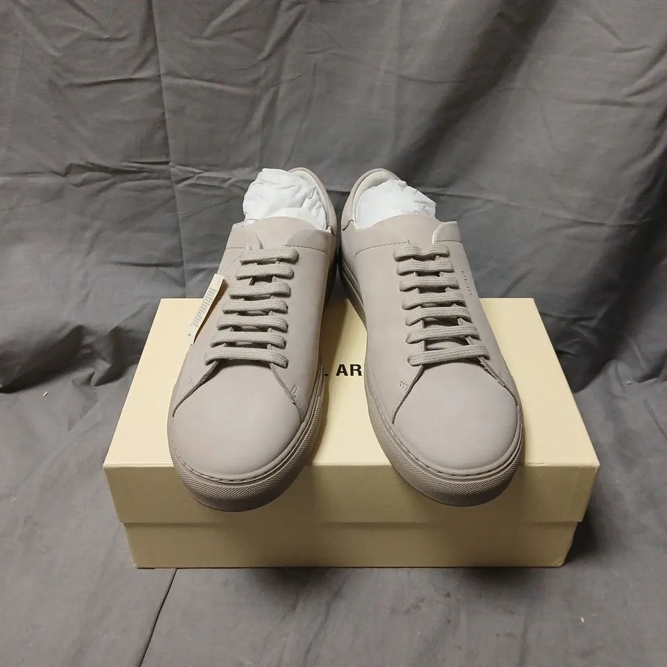 BOXED UK11 AXEL ARIGATO CLEAN 90 SNEAKER – LIGHT TAUPE