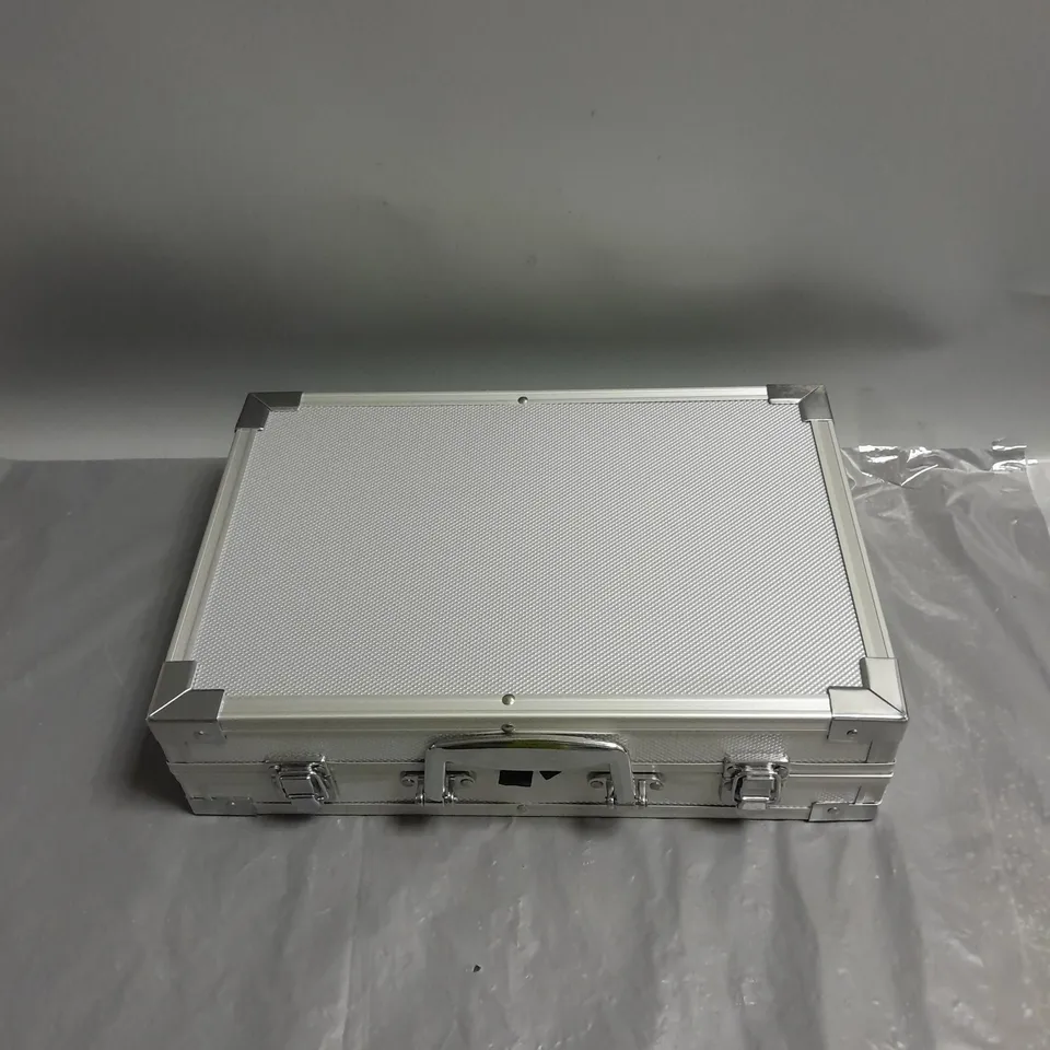 BOXED GIZMO CITY 145PCE ALUMINUM ART SET
