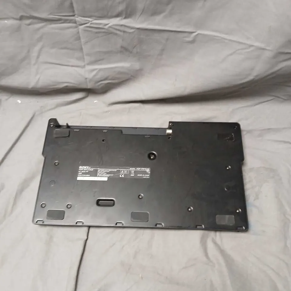 SONY VAIO PORT REPLICATOR DOCKING STATION VGP-PRFS10V – BLACK