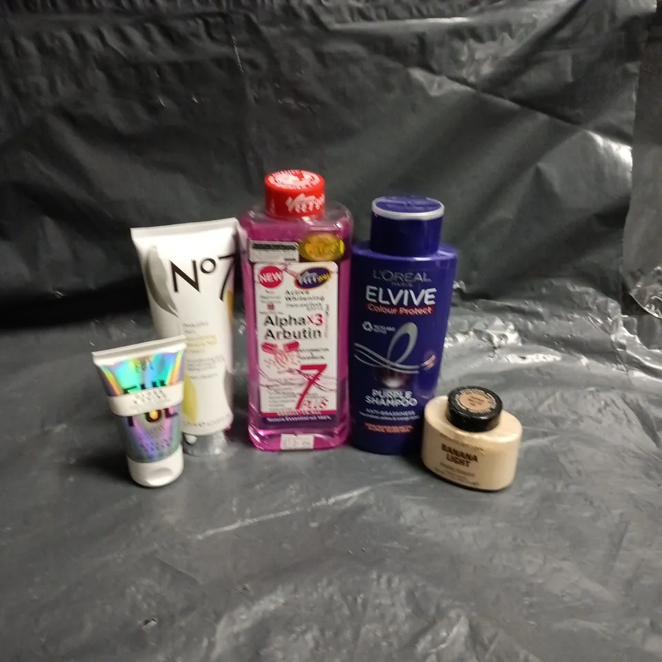 APPROXIMATEY 20 ASSORTED HEALTH AND BEAUTY PRODUCTS TO INCLUDE - NO7 HAND & NAIL CREAM - L'OREAL ELVIVE SHAMPOO AND REVOLUTION BAKING POWDER