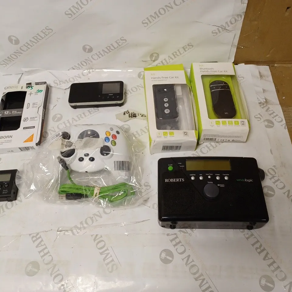 LOT OF APPROXIMATELY 10 HOUSEHOLD GOODS TO INCLUDE MINUTEONE SAMSUNG GALAXY S20 FE 5G PROTECTOR KIT, LOGITECH MOUSE, AND HANDS FREE CAR KIT ETC.