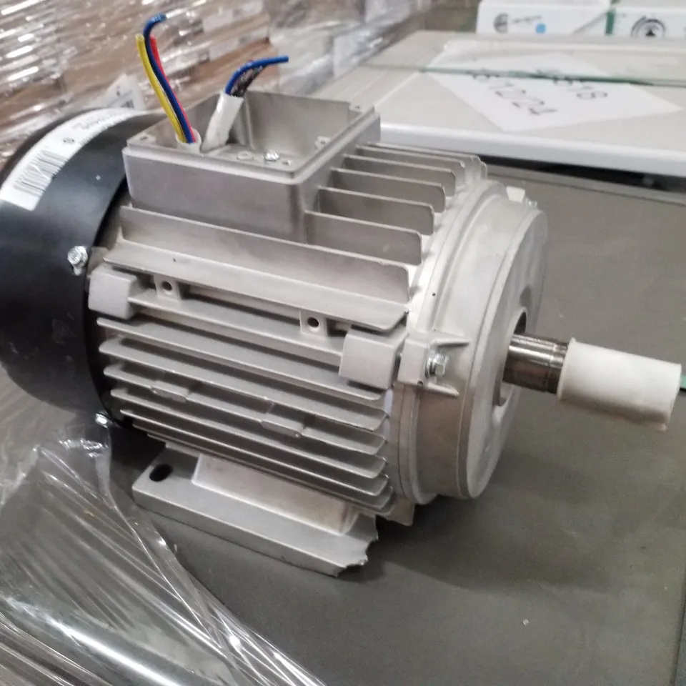 CLARKE 3HP SINGLE PHASE 2-POLE MOTOR (230V)