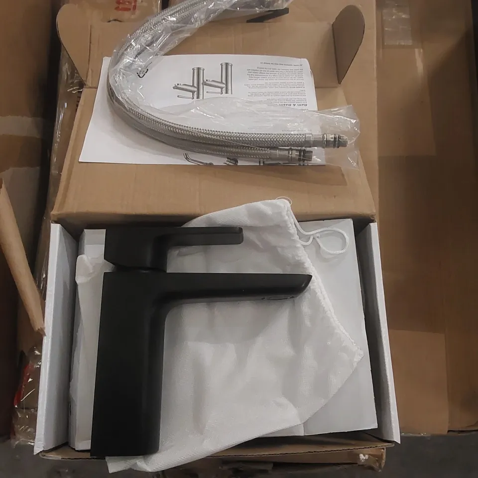 BOXED ZELLA MONO BASIN MIXER WITH WASTE