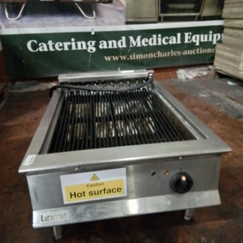 STAINLESS STEEL COMMERCIAL LINCAT BRAND KITCHEN ELECTRIC GRILL