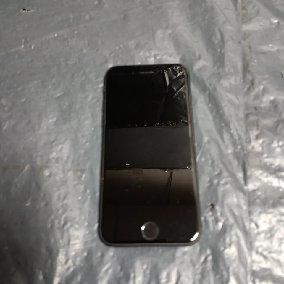 APPLE IPHONE 8 64GB SPACE GREY – BOXED 