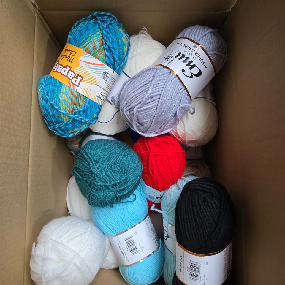 BOX OF APPROXIMATELY 15 ASSORTED YARNS IN VARIOUS COLOURS