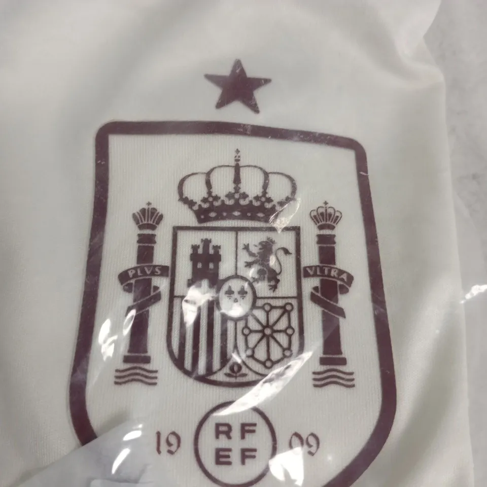 SPAIN NATIONAL TEAM FOOTBALL SHIRT - UK S