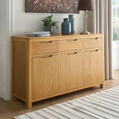 BOXED SAXON LARGE READY ASSEMBLED SIDEBOARD - OAK