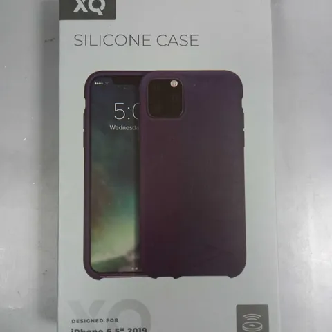 APPROXIMATELY 60 BRAND NEW BOXED XQ SILICONE PROTECTIVE CASES FOR IPHONE 6.5" 2019 MODEL