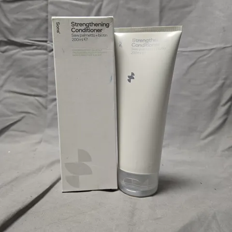 BOXED STRENGTHENING CONDITIONER - SAW PALMETTO + BIOTIN, 200ML