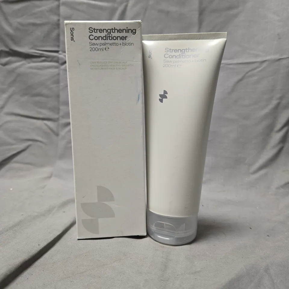 BOXED STRENGTHENING CONDITIONER - SAW PALMETTO + BIOTIN, 200ML