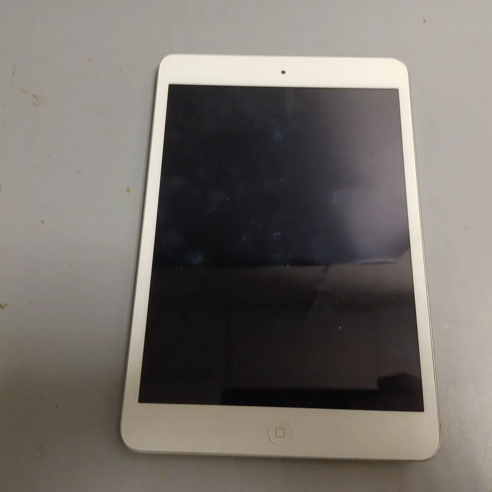 APPLE IPAD MINI 2 A1489 SILVER