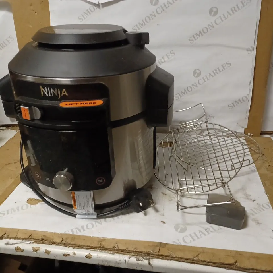 NINJA FOODI SMARTLID 7.5L MULTI COOKER & AIR FRYER