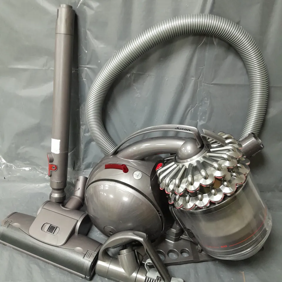 DYSON VACUUM CLEANER IN GREY