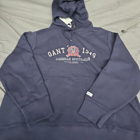 GANT NEW HAVEN GRAPHIC HOODIE IN NAVY - XXXL