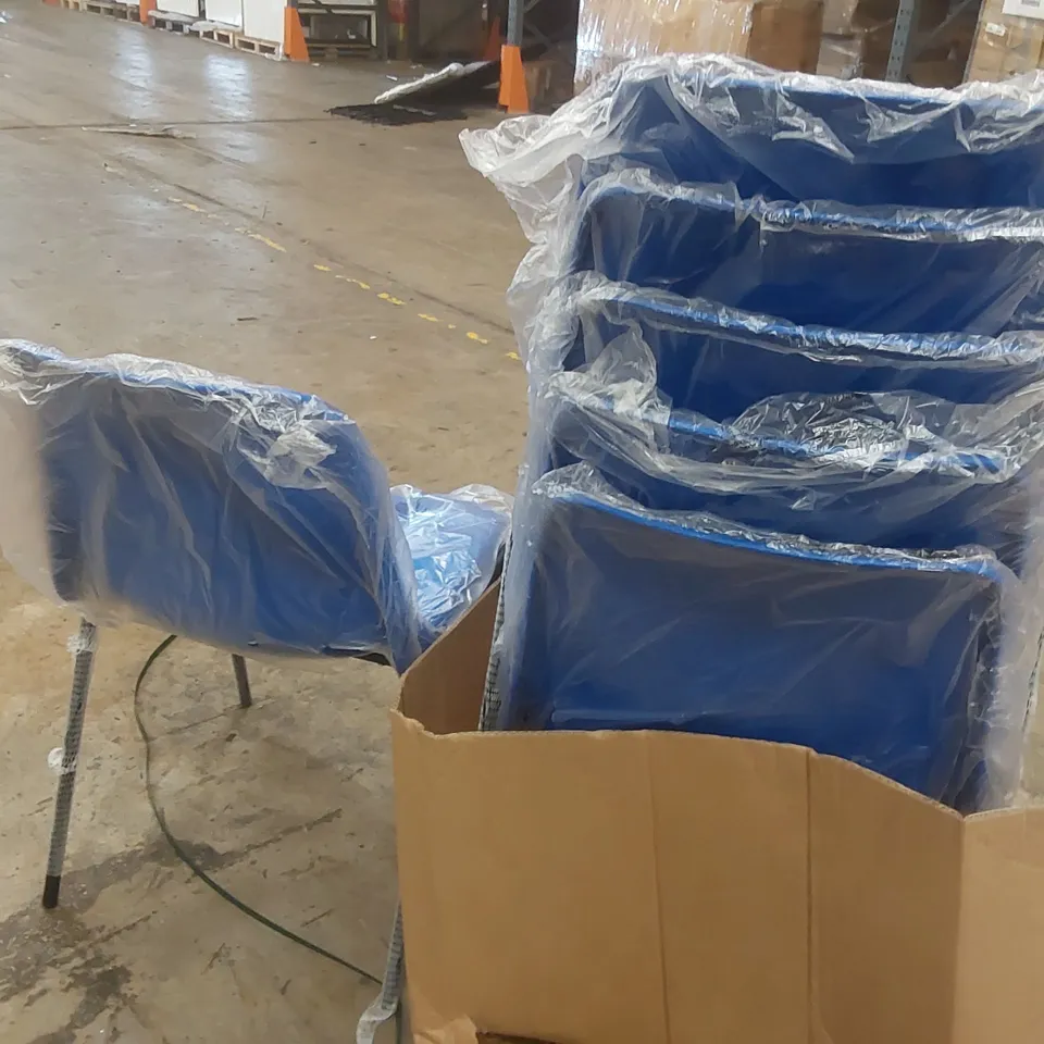 SET OF 6x COMMERCIAL STACKABLE CHAIRS