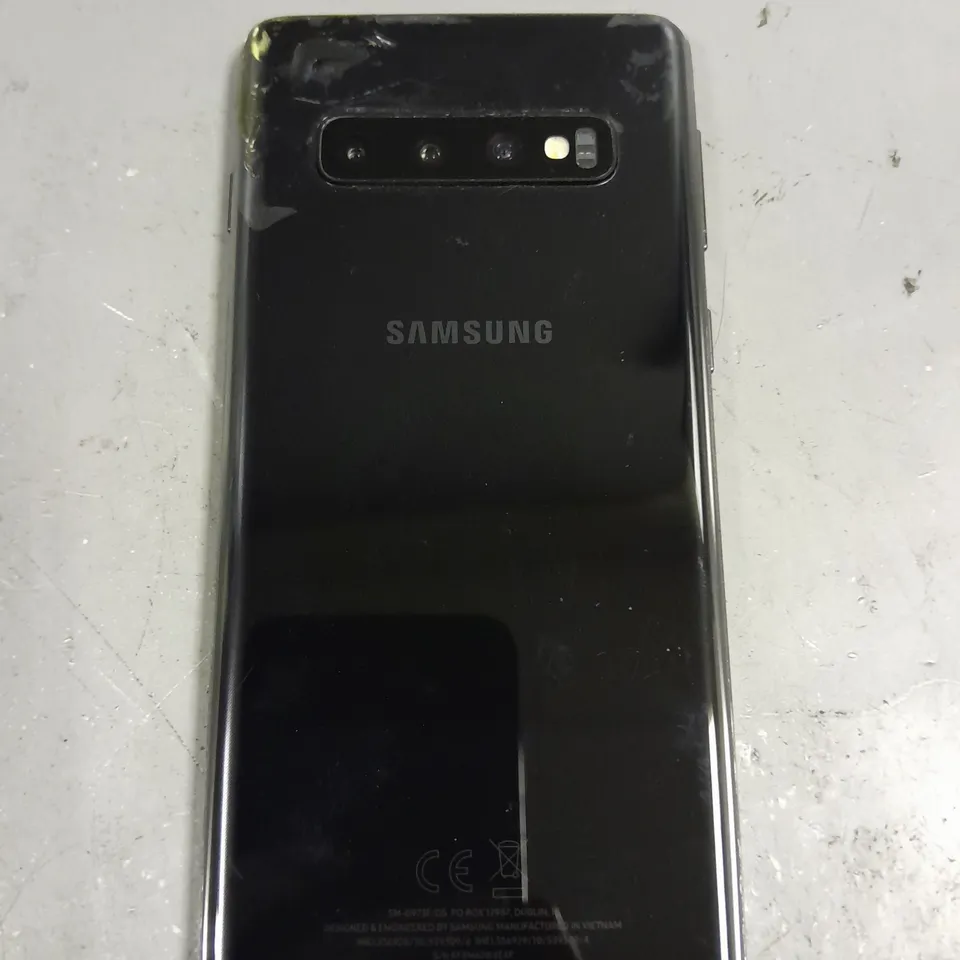 SAMSUNG GALAXY S10 SMARTPHONE 