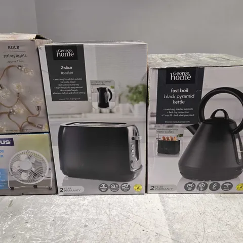 LOT OF 10 ASSORTED HOME APPLIANCES TO INCLUDE KETTLES, STRING LIGHTS AND TOASTERS
