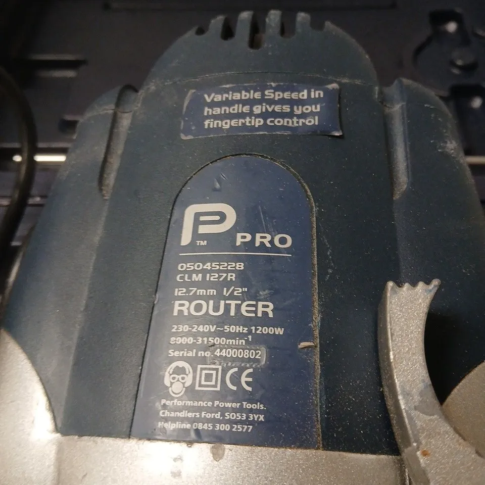 PERFORMANCE POWER TOOLS PRO ROUTER CLM 127R, 1200W, 230-240V, 1/2" (12.7MM) COLLET - WITH CASE 