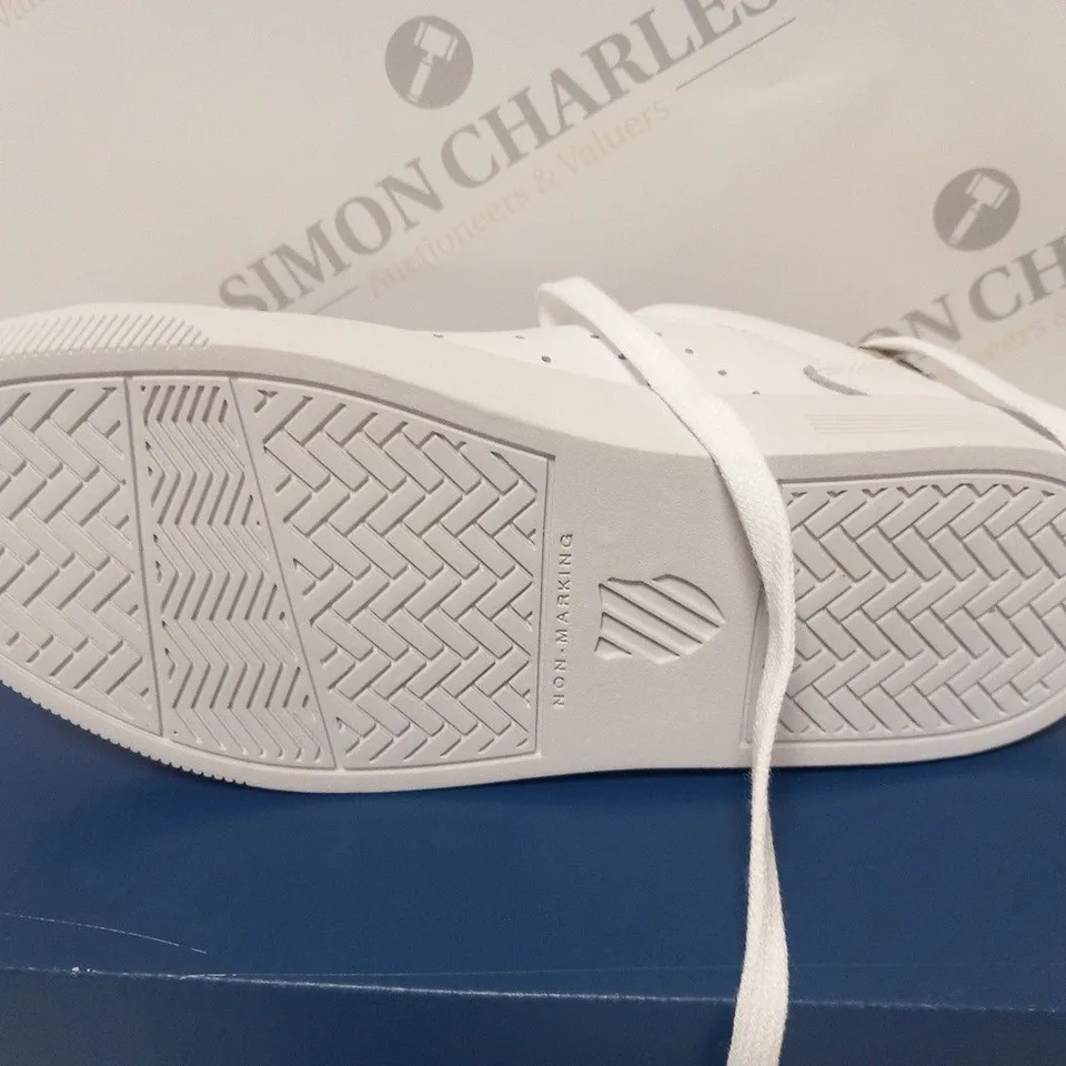 BOXED PAIR OF K-SWISS COURT FRASCO II WOMENS TRAINERS IN WHITE - SIZE 5