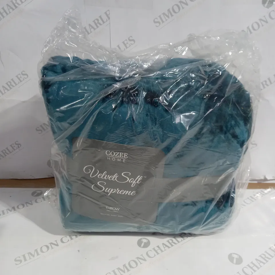 COZEE HOME VELVET SOFT SUPREME THROW 150CM X 200CM GREEN