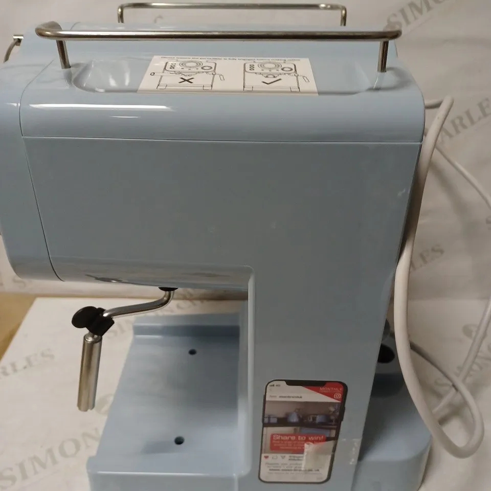 SWAN RETRO ESPRESSO COFFEE MACHINE