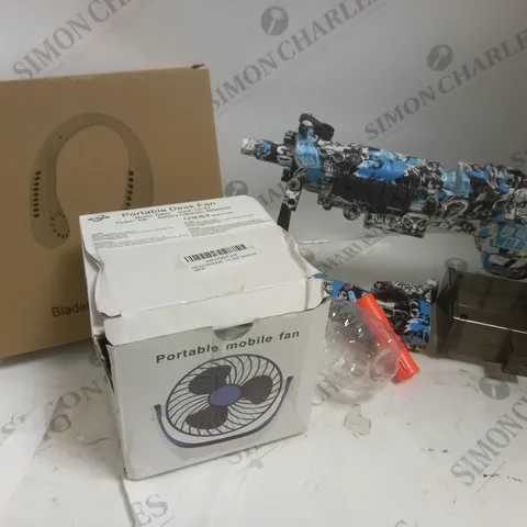BOX OF APPROXIMATELY 5 ASSORTED ITEMS TO INCLUDE TOY GUNS, NECK FAN, PORTABLE MOBILE FAN ETC