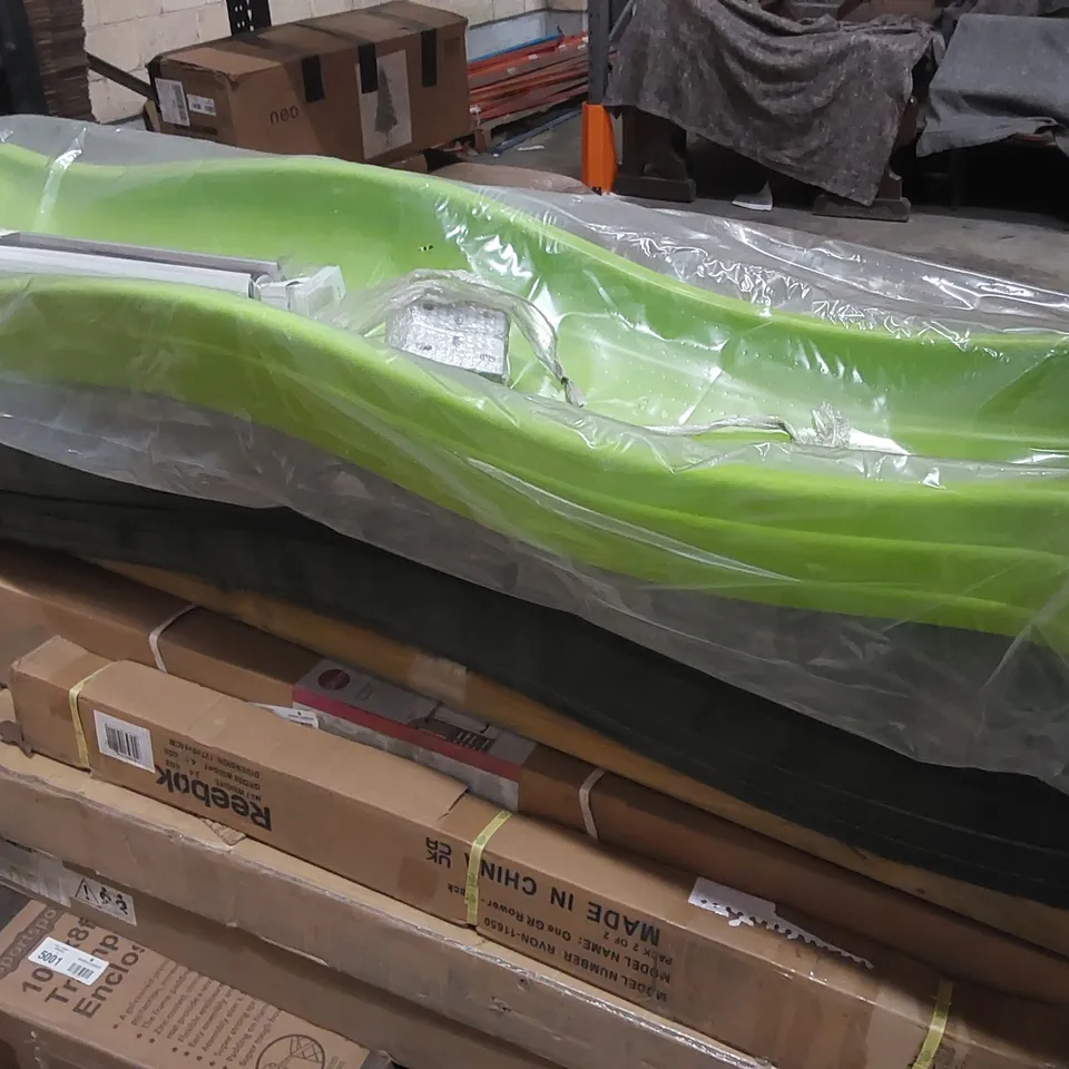 PALLET OF ASSORTED CONSUMER PRODUCTS INCLUDING: SLIDE PARTS, TRAMPOLINE PARTS, COT PARTS ECT