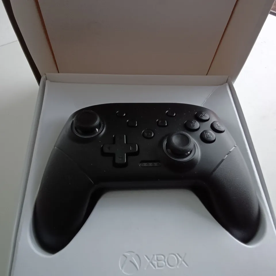 BOXED XBOX CARBON BLACK GAMING CONTROLLER 