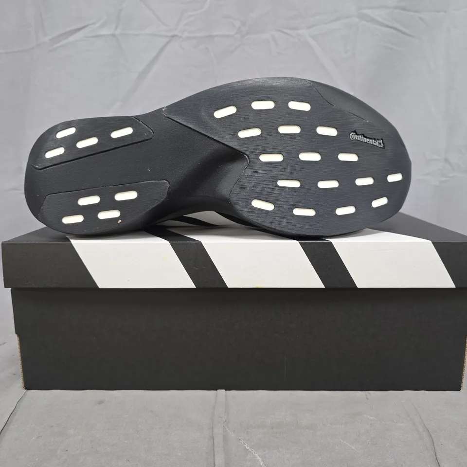 BOXED PAIR OF ADIDAS ADIZERO EVO SL SHOES IN BLACK/WHITE SIZE UK 11