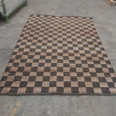 QUALITY DESIGNER AREA RUG - APPROXIMATELY 230 x 160cm